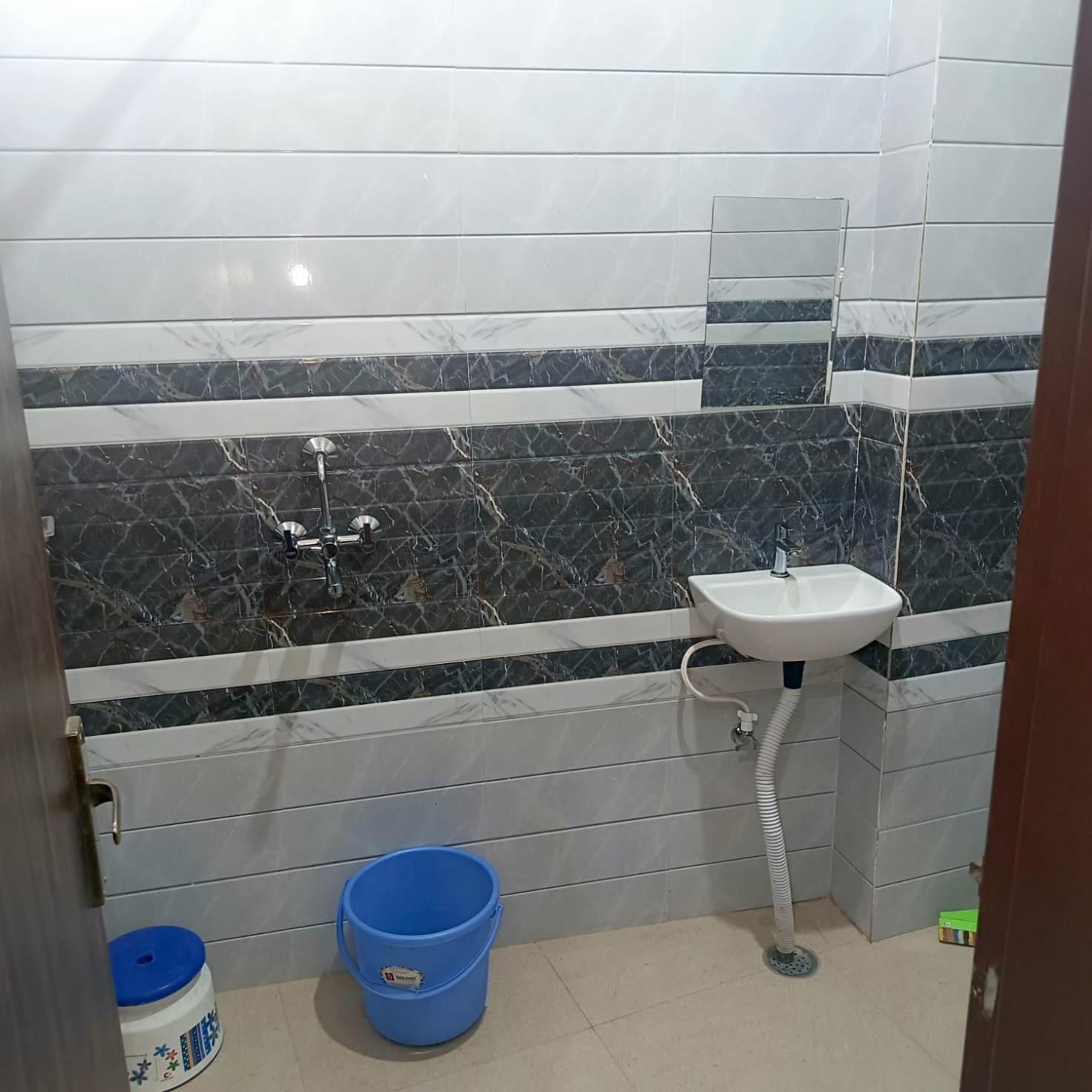 Shri Girraj Residency Hotel Mathura Exterior photo